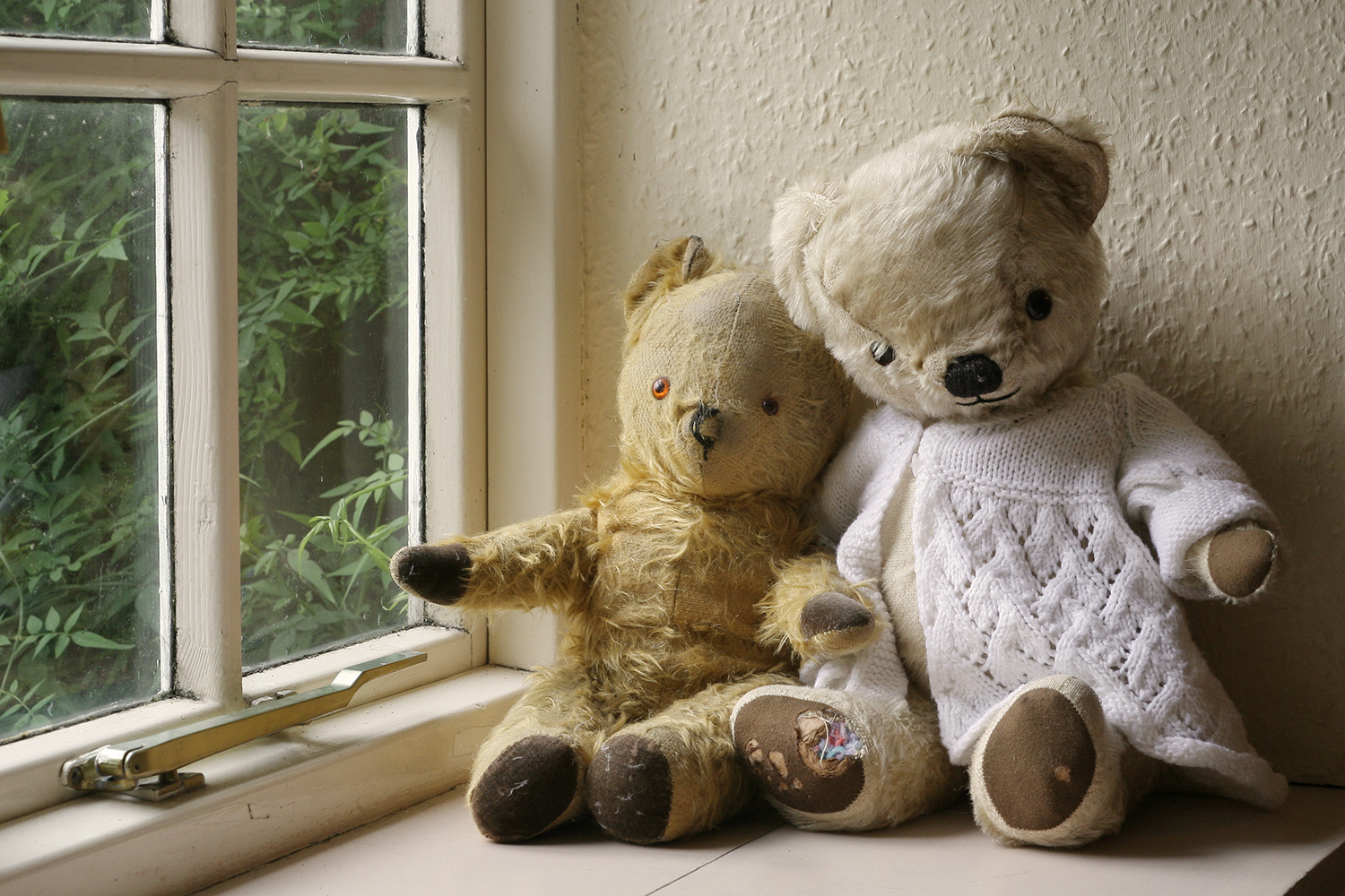 Teddy bears, other plush ‘sleep over’ at library