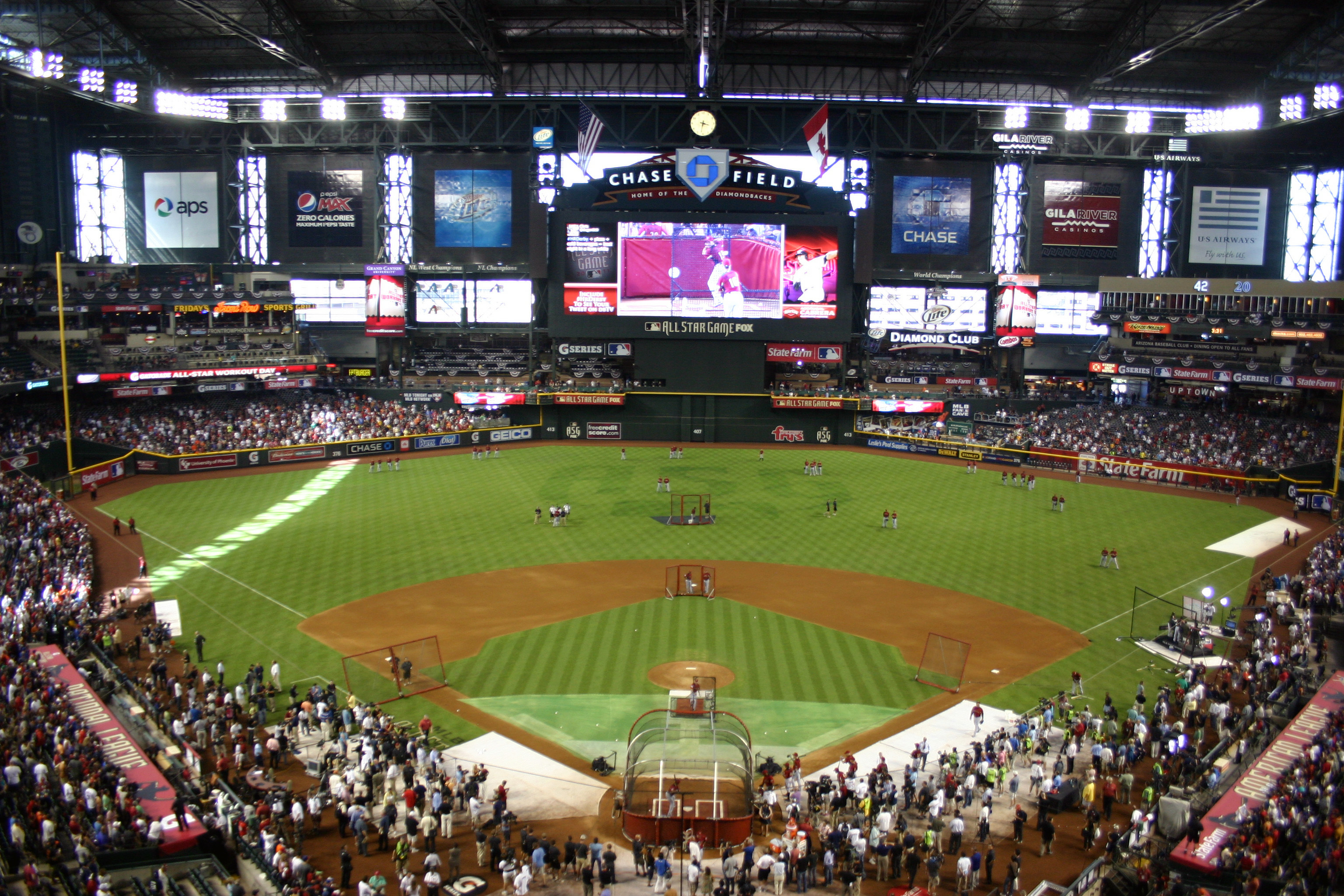 Game Seven Grill opens at Chase Field