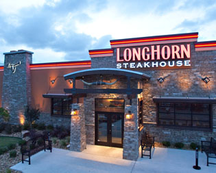 New steakhouse opens by mall