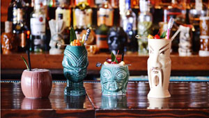 Craft cocktails and rum flights at Hula’s