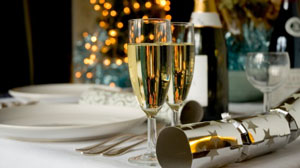 Lon’s hosts champagne dinner on Dec. 28