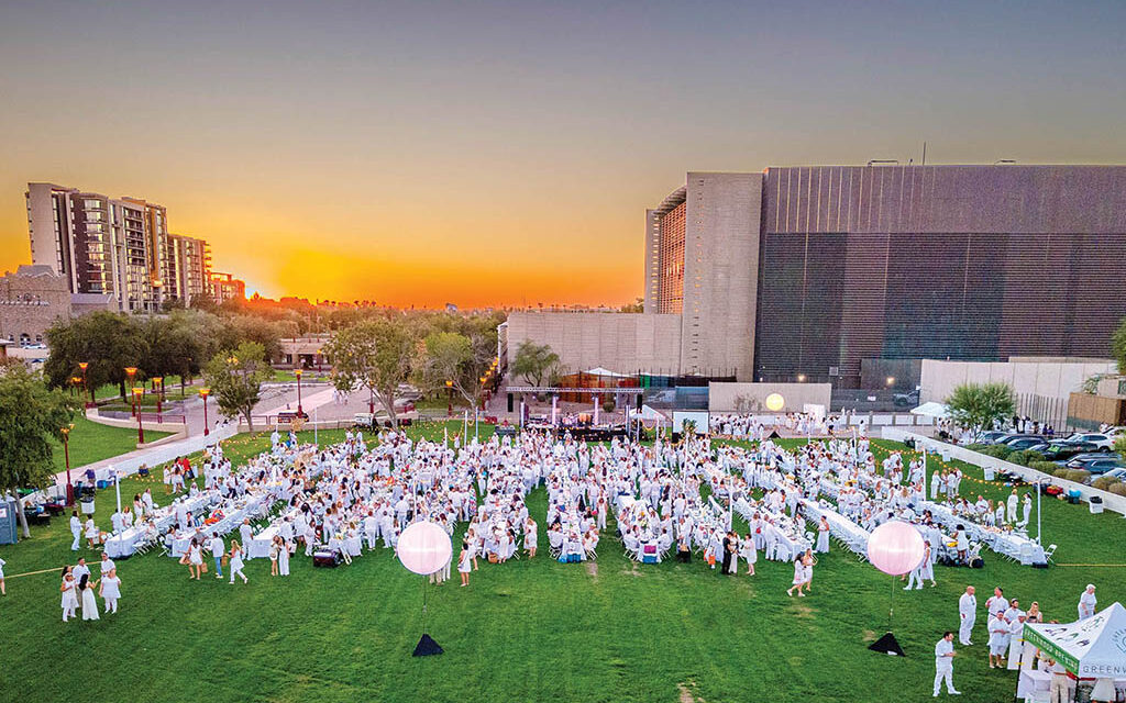 Noche event supports Hance Park