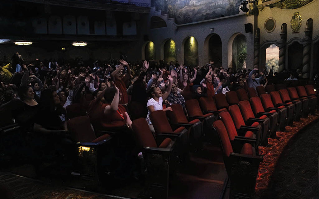 Organization connects students with the arts