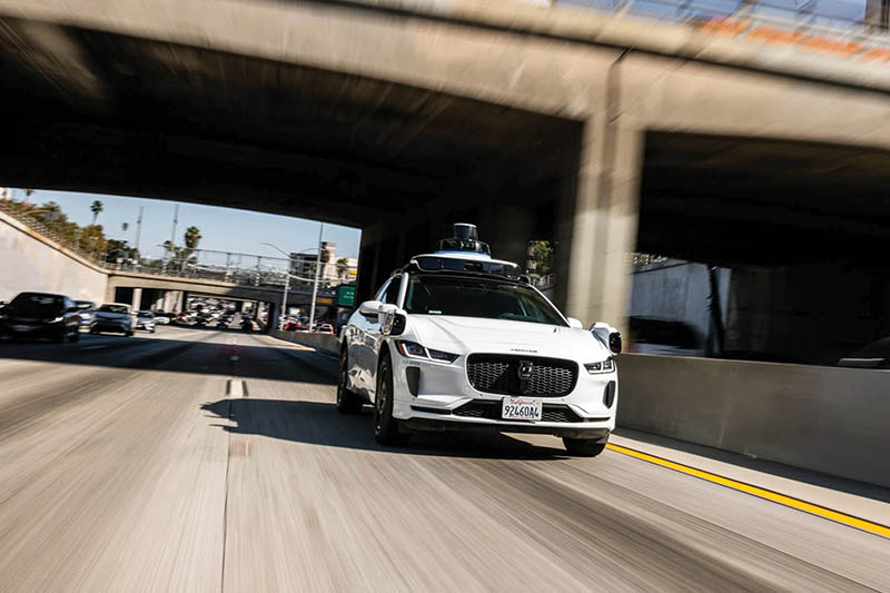 Waymo heads to Valley freeways