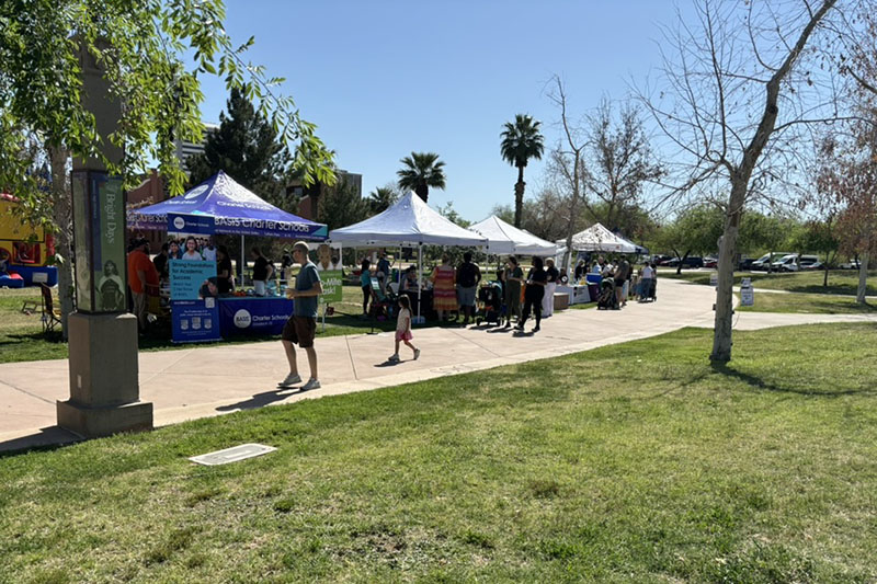 Neighbors host Music in the Park