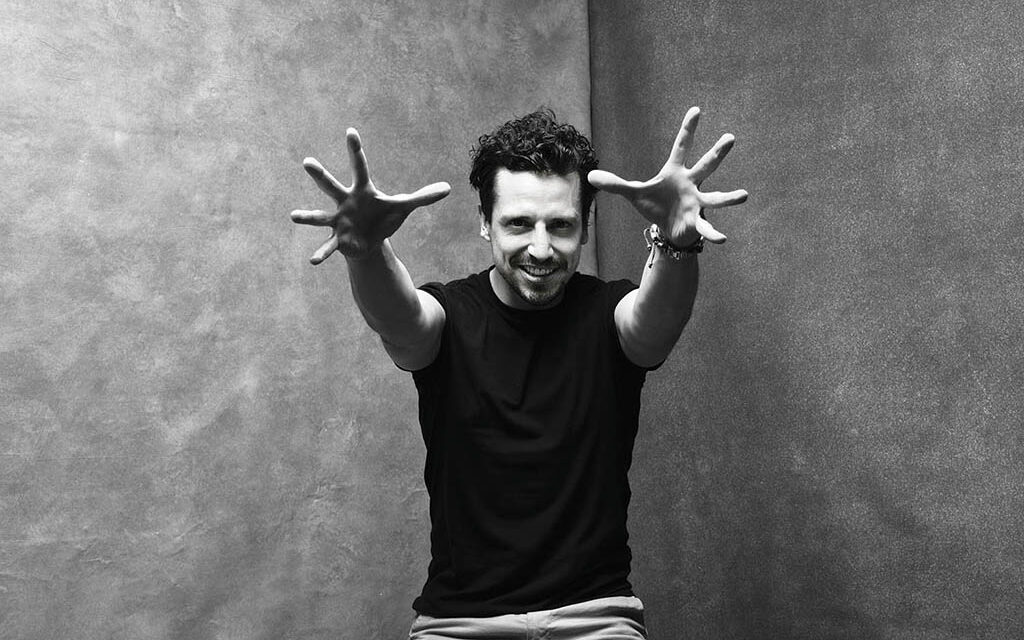 Symphony introduces new music director