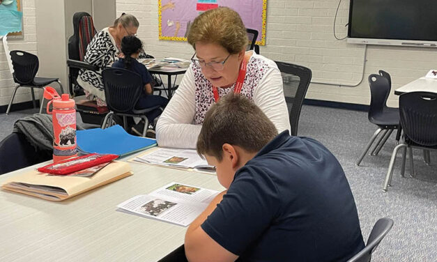 Young readers need volunteers