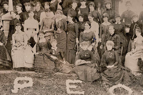 P.E.O. chapter hosts monthly events